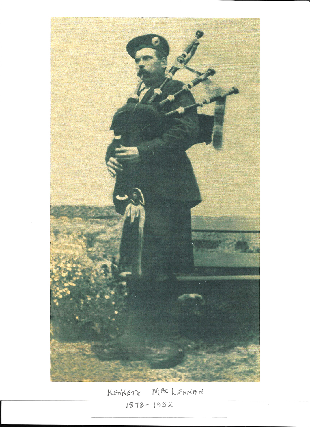Photo of photos/Kenneth MacLennan 1873-1932 portrait_